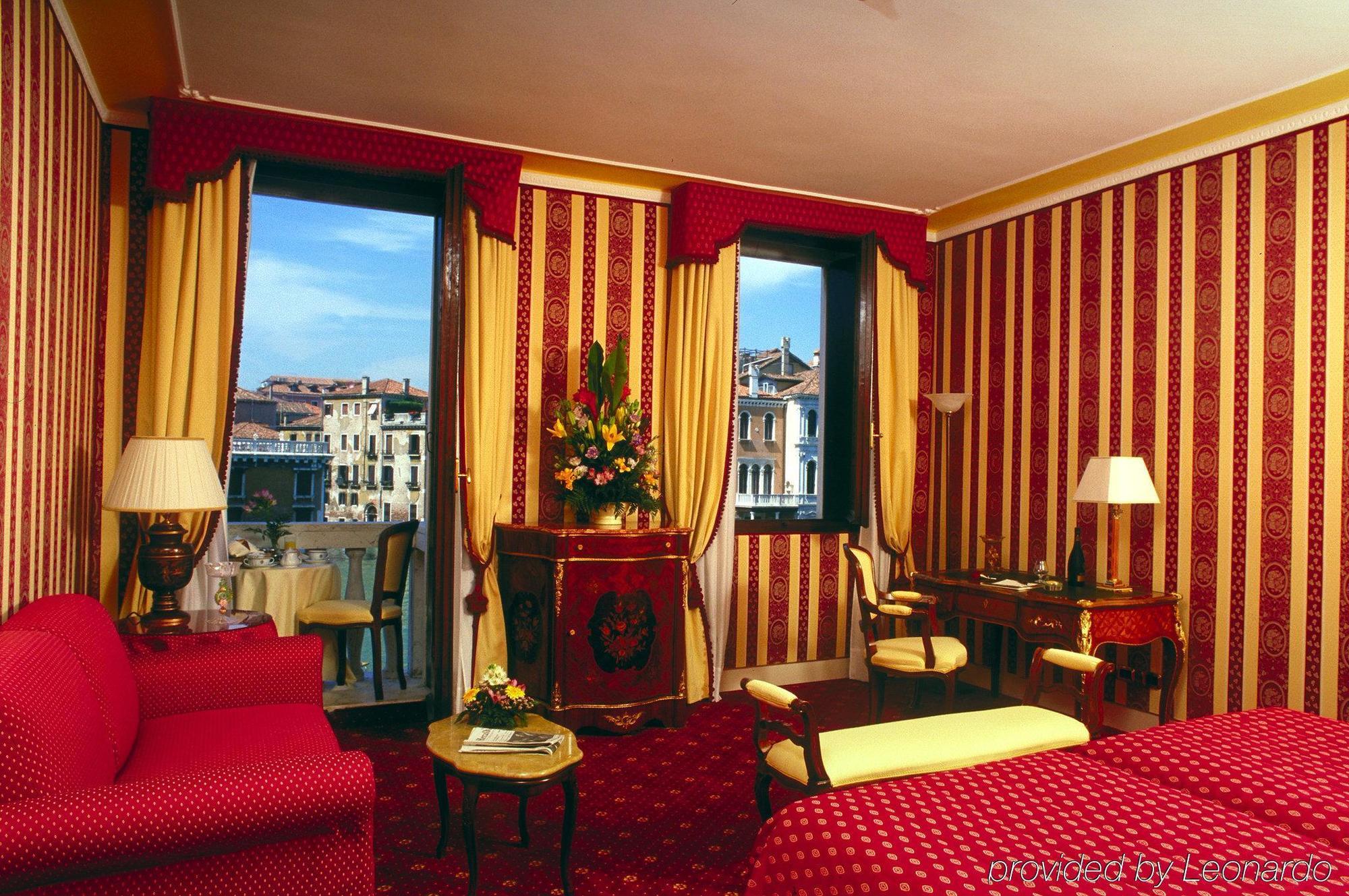 Sina Palazzo Sant'Angelo Hotel Venice Bilik gambar